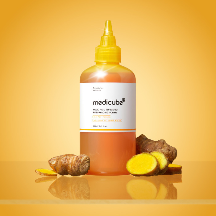 Medicube Kojic Acid & Turmeric Resurfacing Toner with Niacinamide & Glycolic Acid, 250ml