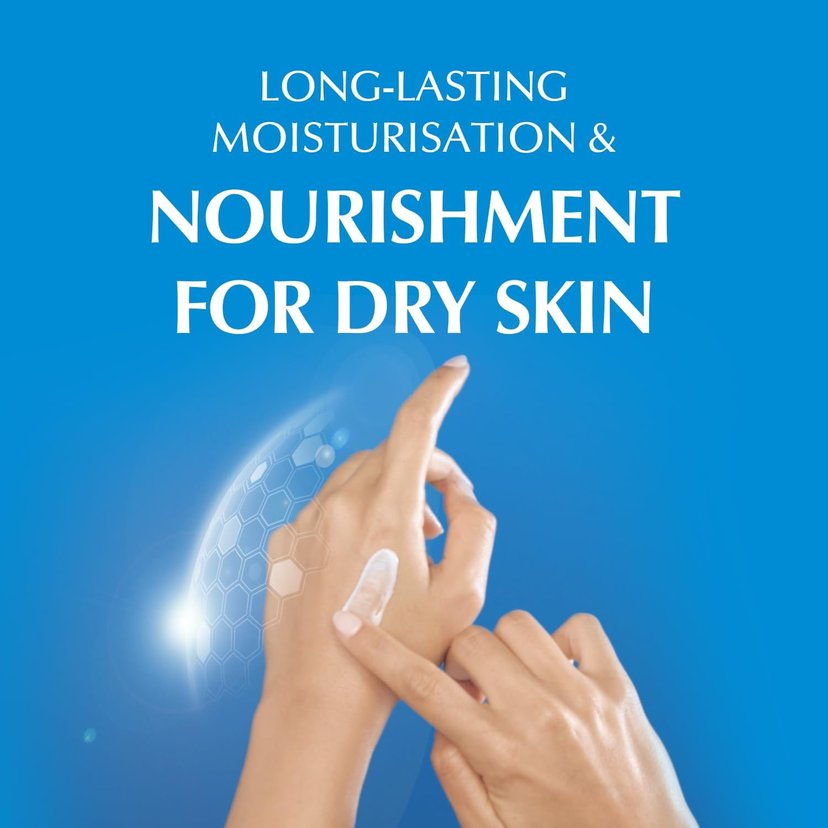 Oilatum Gentle Moisturizing Lotion, Fast-Absorbing, Non-Greasy Hydration for Dry, Sensitive Skin – 250ml