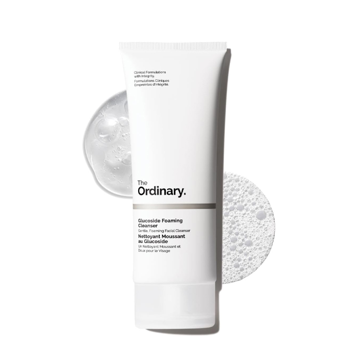 ذا أورديناري غلوكوسايد فومينغ كلينزر، جل منظف يومي لطيف لنقاء وإشراقة البشرة – 150 مل
